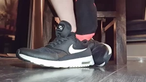 The Foot Queen of England [ queengf90premium ] Onlyfans leaked video 7027002 on Hotleaks.tv