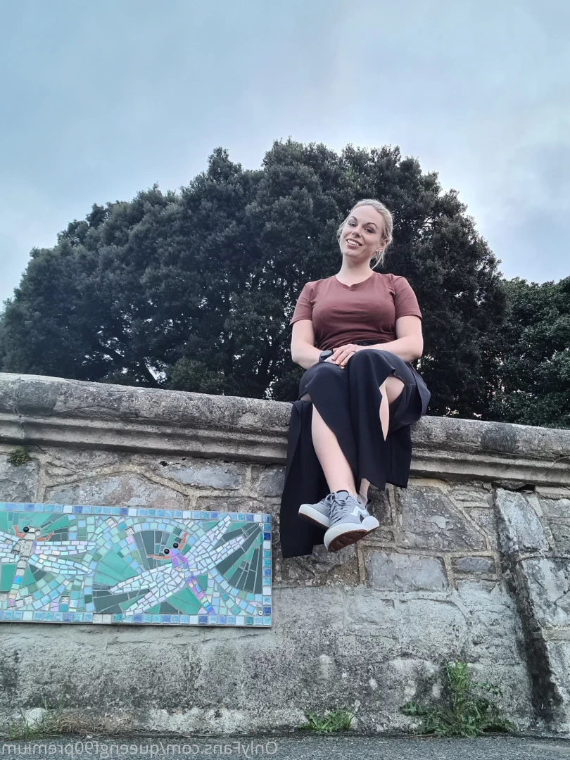 The Foot Queen of England [ queengf90premium ] Onlyfans leaked photo 7119453 on Hotleaks.tv