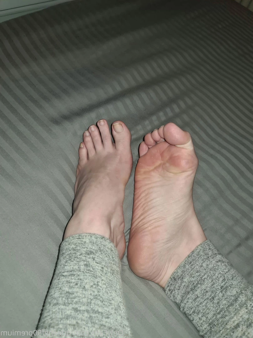 The Foot Queen of England [ queengf90premium ] Onlyfans leaked photo 7119700 on Hotleaks.tv