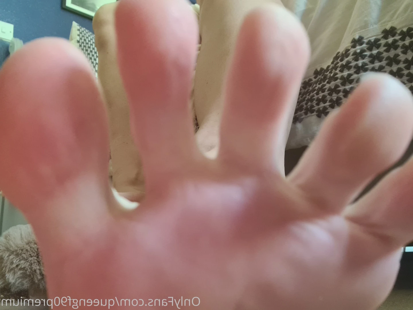 The Foot Queen of England [ queengf90premium ] Onlyfans leaked photo 7120409 on Hotleaks.tv