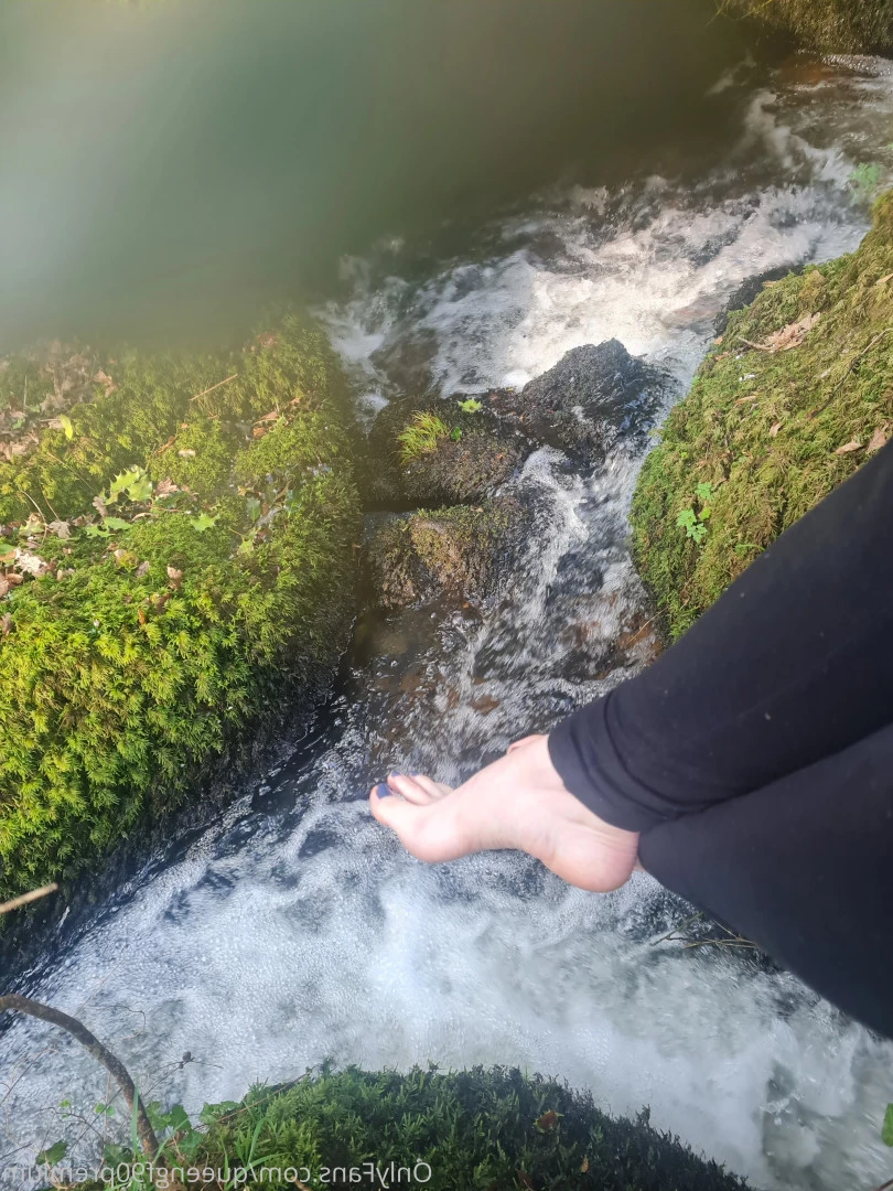 The Foot Queen of England [ queengf90premium ] Onlyfans leaked photo 7121823 on Hotleaks.tv