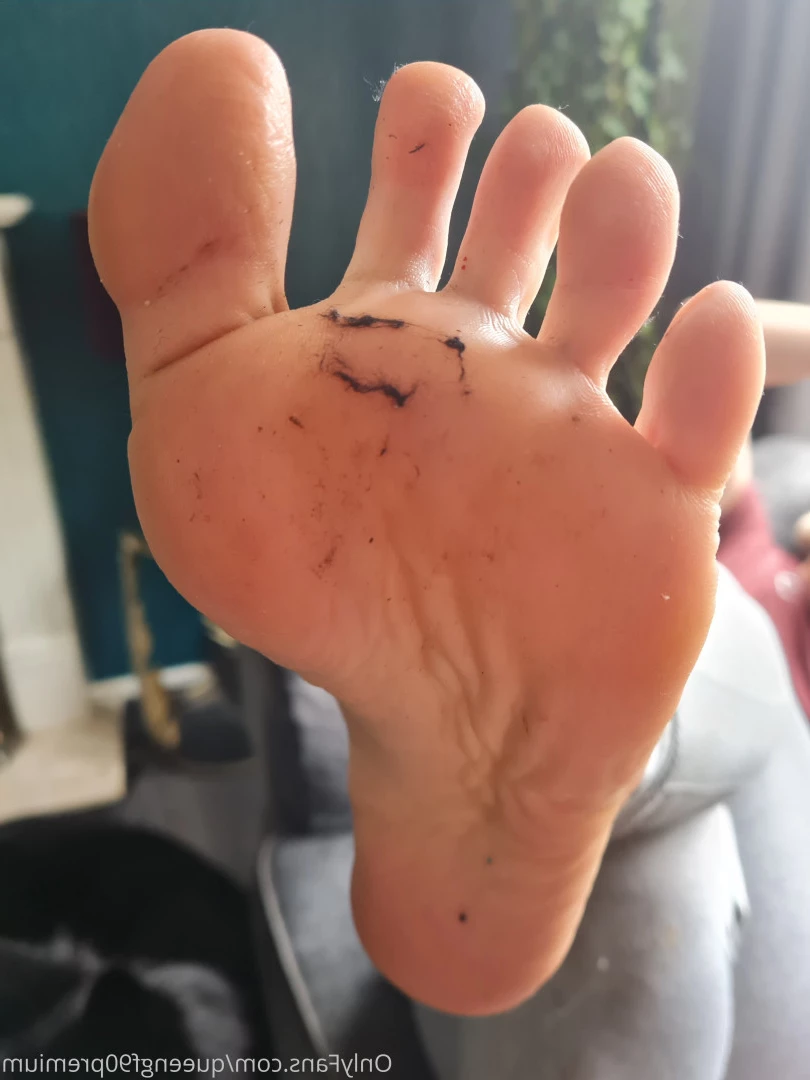 The Foot Queen of England [ queengf90premium ] Onlyfans leaked photo 7123938 on Hotleaks.tv