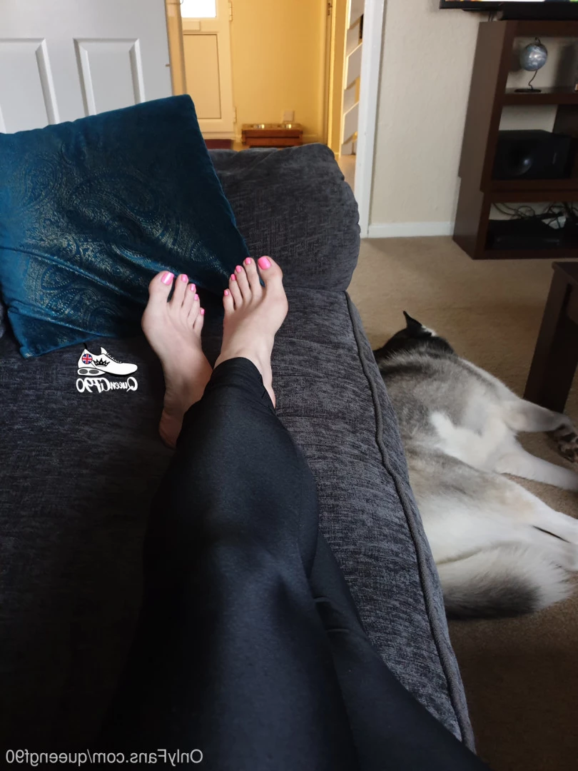 The Foot Queen of England [ queengf90premium ] Onlyfans leaked photo 7124048 on Hotleaks.tv
