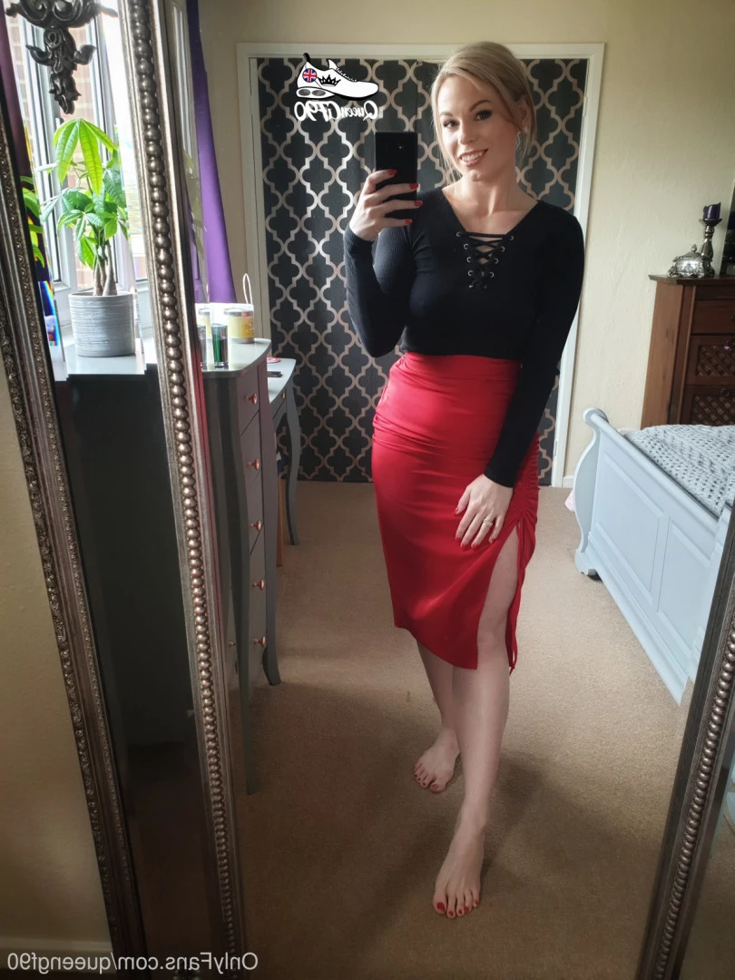 The Foot Queen of England [ queengf90premium ] Onlyfans leaked photo 7124183 on Hotleaks.tv