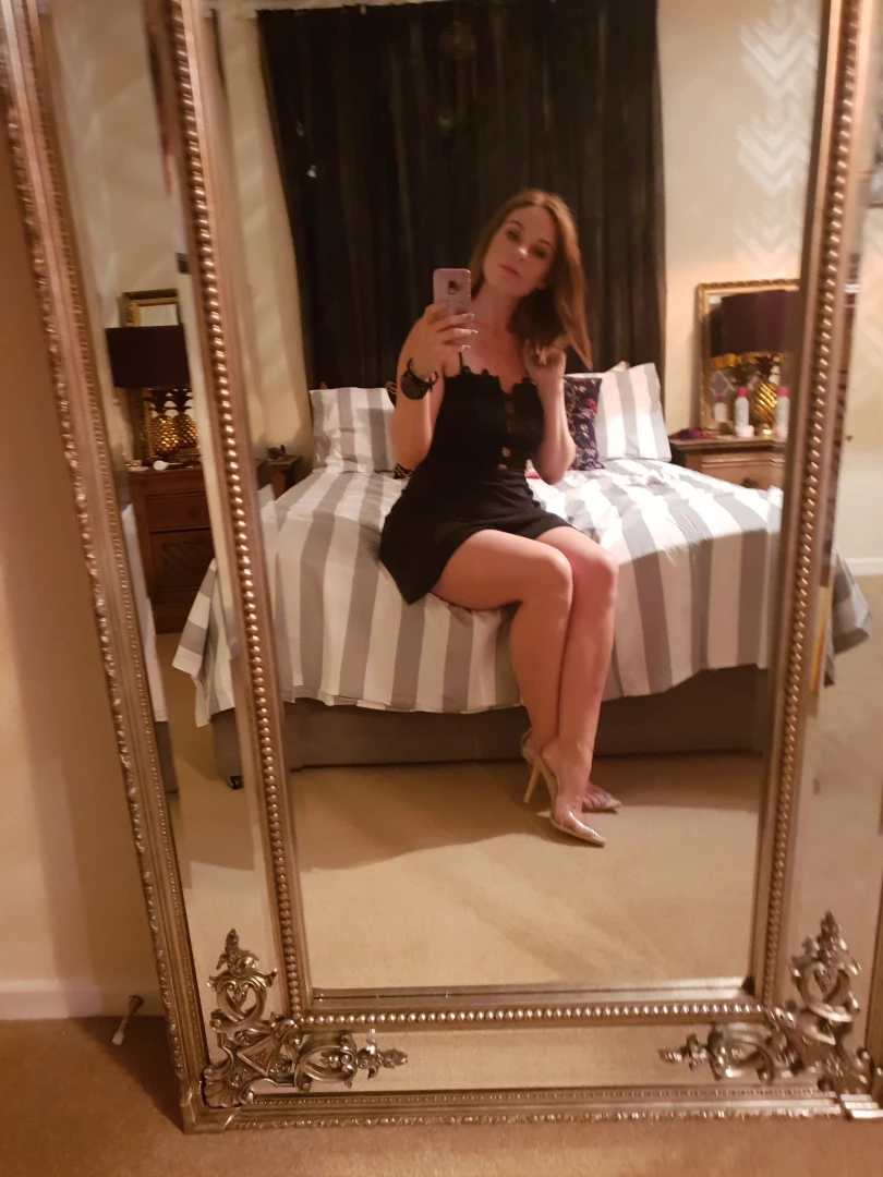 The Foot Queen of England [ queengf90premium ] Onlyfans leaked photo 7124510 on Hotleaks.tv