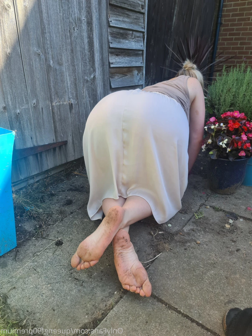 The Foot Queen of England [ queengf90premium ] Onlyfans leaked photo 7127469 on Hotleaks.tv