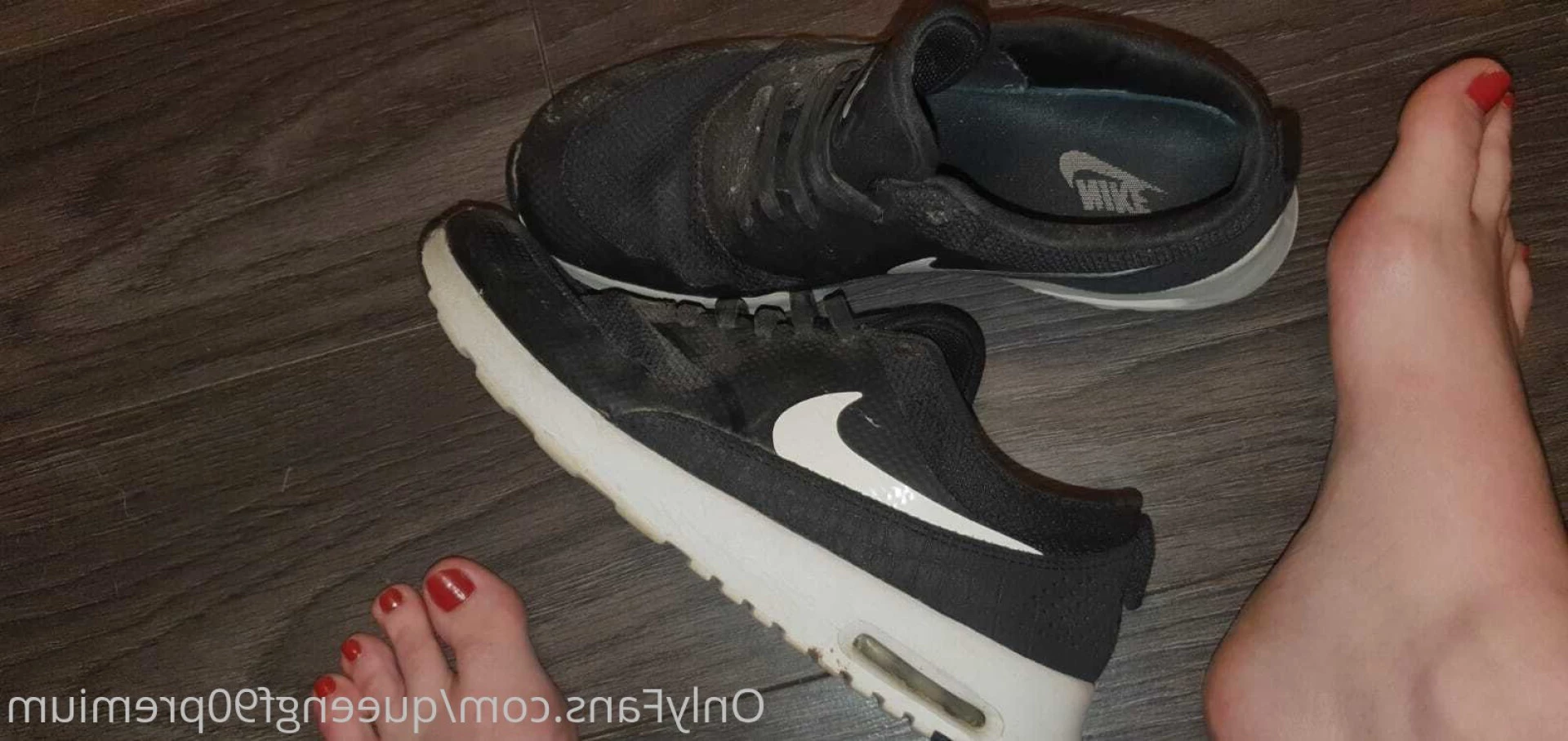 The Foot Queen of England [ queengf90premium ] Onlyfans leaked photo 7129072 on Hotleaks.tv