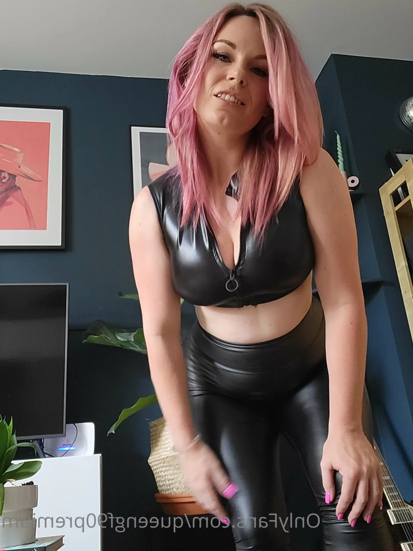 The Foot Queen of England [ queengf90premium ] Onlyfans leaked photo 7129266 on Hotleaks.tv