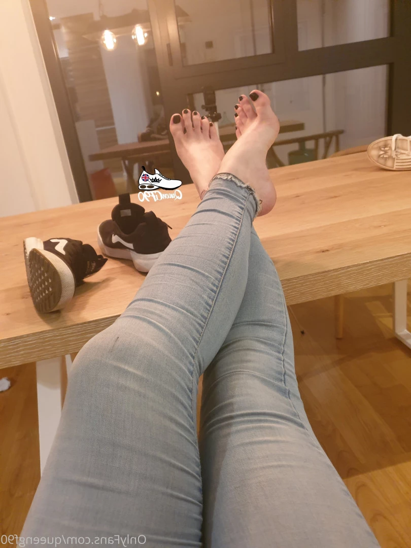 The Foot Queen of England [ queengf90premium ] Onlyfans leaked photo 7129461 on Hotleaks.tv