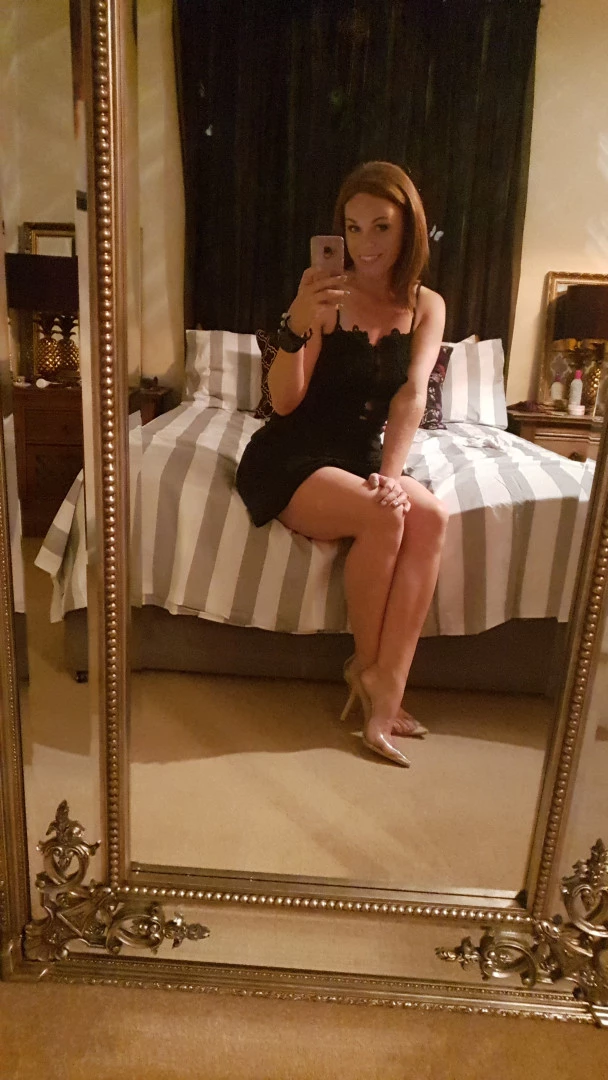 The Foot Queen of England [ queengf90premium ] Onlyfans leaked photo 7129706 on Hotleaks.tv