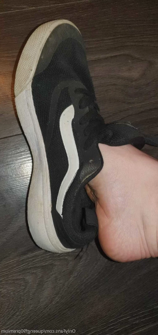 The Foot Queen of England [ queengf90premium ] Onlyfans leaked photo 7130120 on Hotleaks.tv