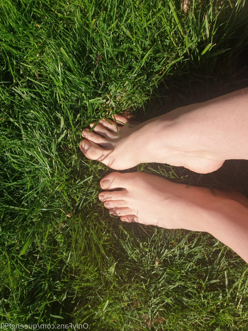 The Foot Queen of England [ queengf90premium ] Onlyfans leaked photo 7134147 on Hotleaks.tv