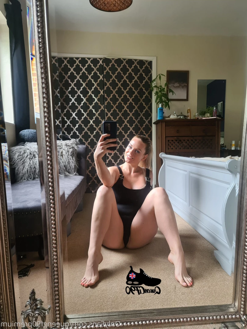 The Foot Queen of England [ queengf90premium ] Onlyfans leaked photo 7135753 on Hotleaks.tv