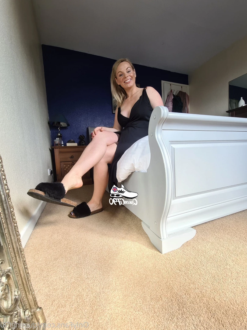 The Foot Queen of England [ queengf90premium ] Onlyfans leaked photo 7137823 on Hotleaks.tv
