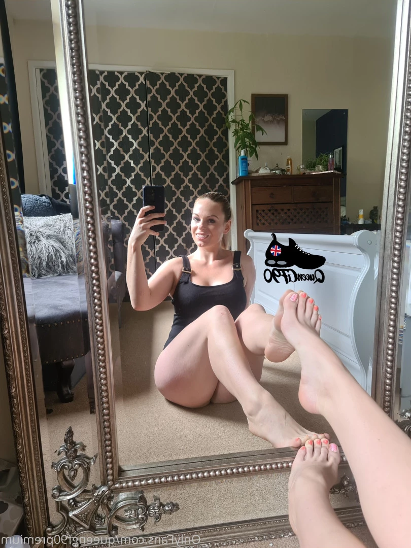 The Foot Queen of England [ queengf90premium ] Onlyfans leaked photo 7139964 on Hotleaks.tv