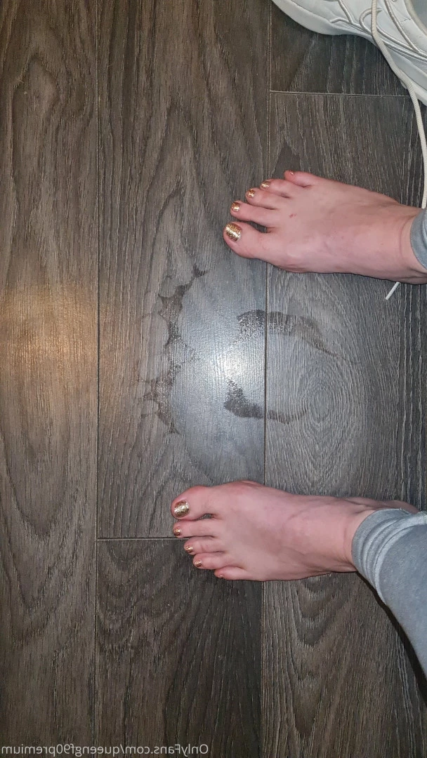 The Foot Queen of England [ queengf90premium ] Onlyfans leaked photo 7141370 on Hotleaks.tv