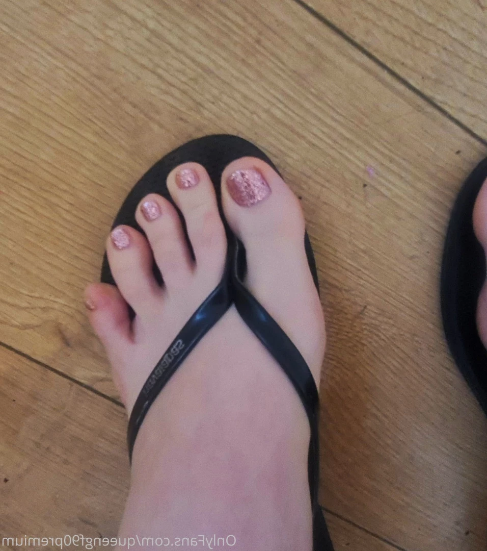 The Foot Queen of England [ queengf90premium ] Onlyfans leaked photo 7141717 on Hotleaks.tv