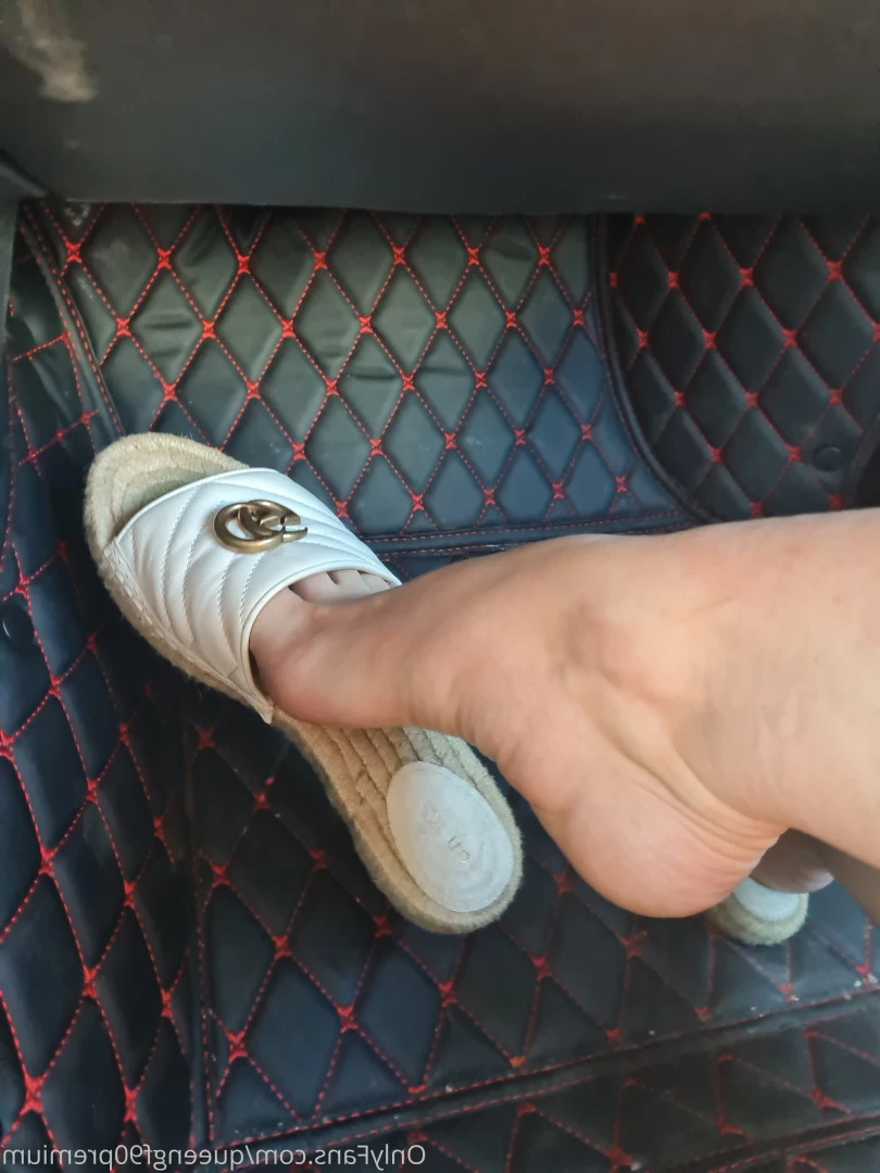 The Foot Queen of England [ queengf90premium ] Onlyfans leaked photo 7141727 on Hotleaks.tv
