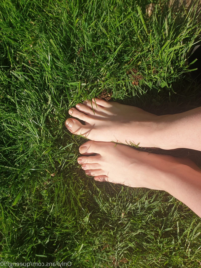 The Foot Queen of England [ queengf90premium ] Onlyfans leaked photo 7145109 on Hotleaks.tv