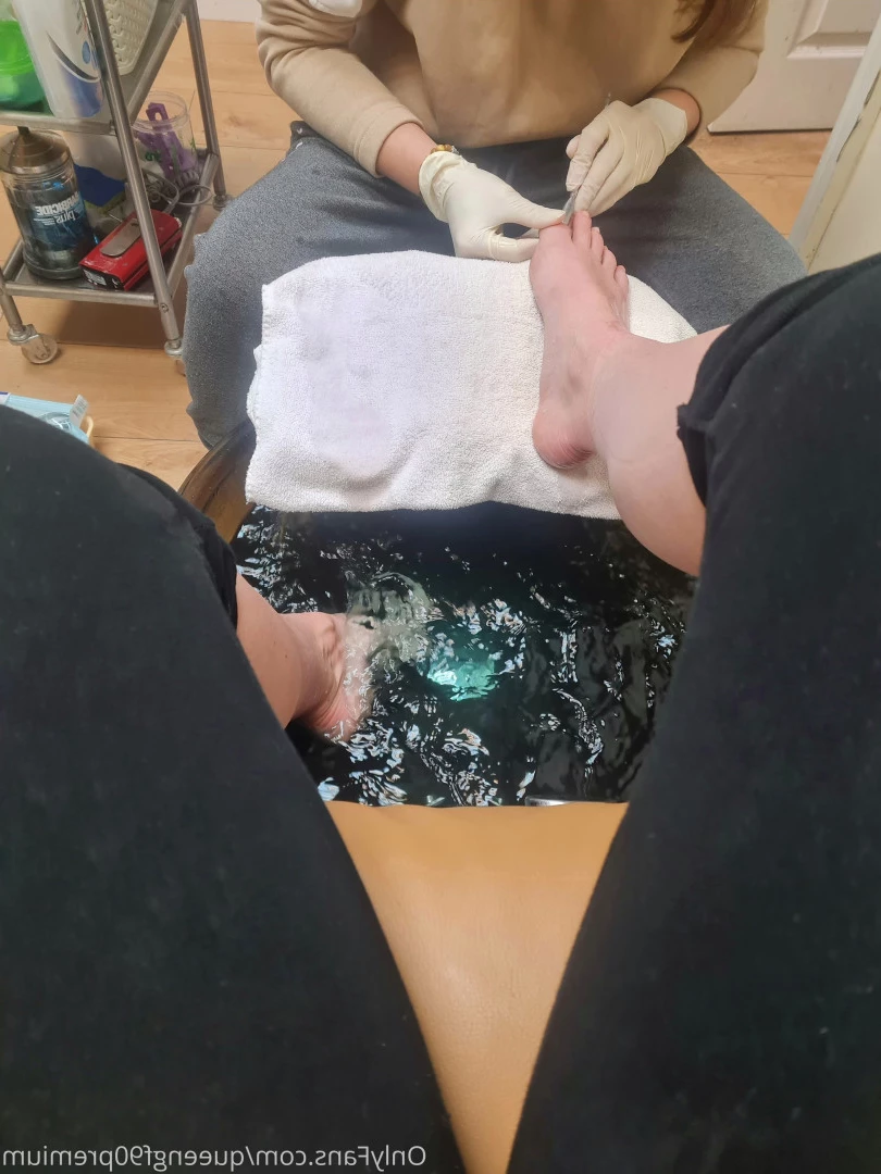 The Foot Queen of England [ queengf90premium ] Onlyfans leaked photo 7145776 on Hotleaks.tv