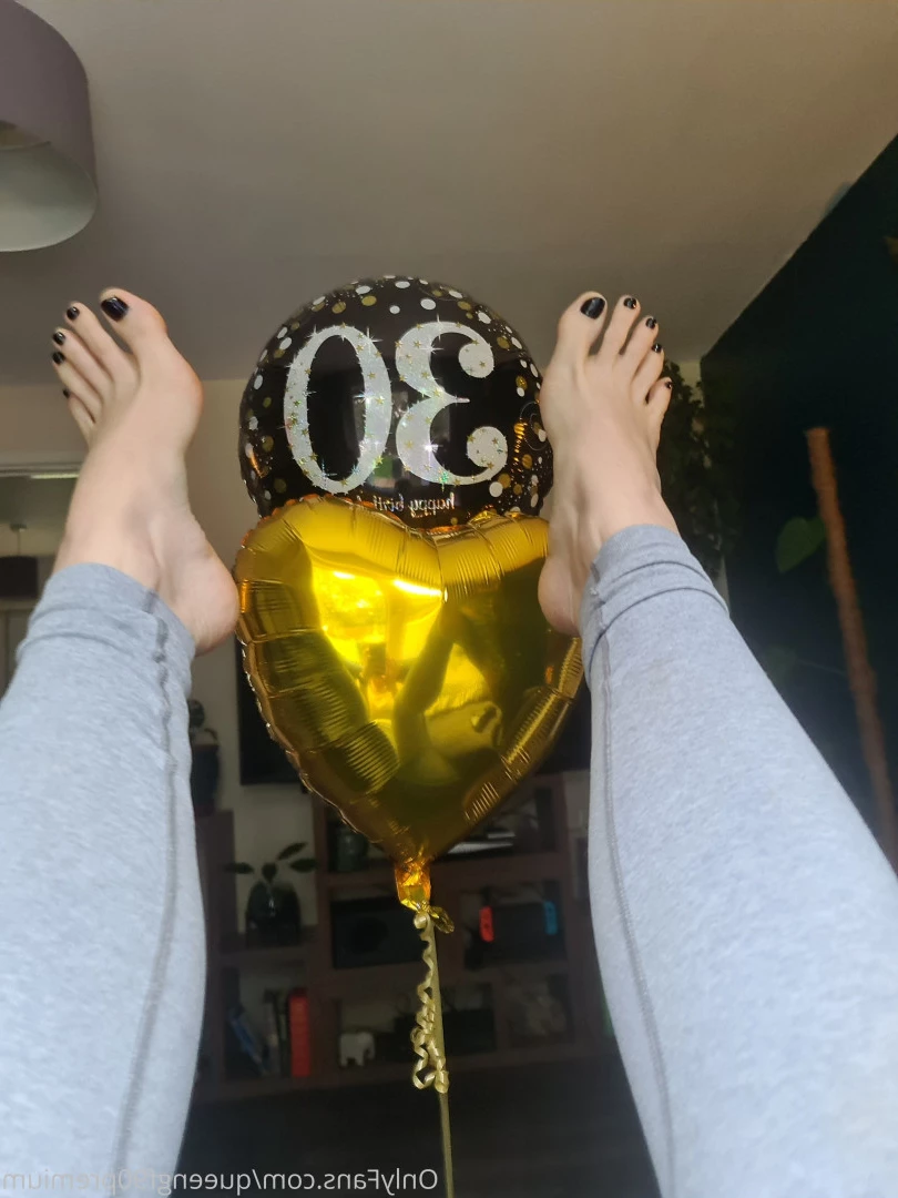 The Foot Queen of England [ queengf90premium ] Onlyfans leaked photo 7147411 on Hotleaks.tv