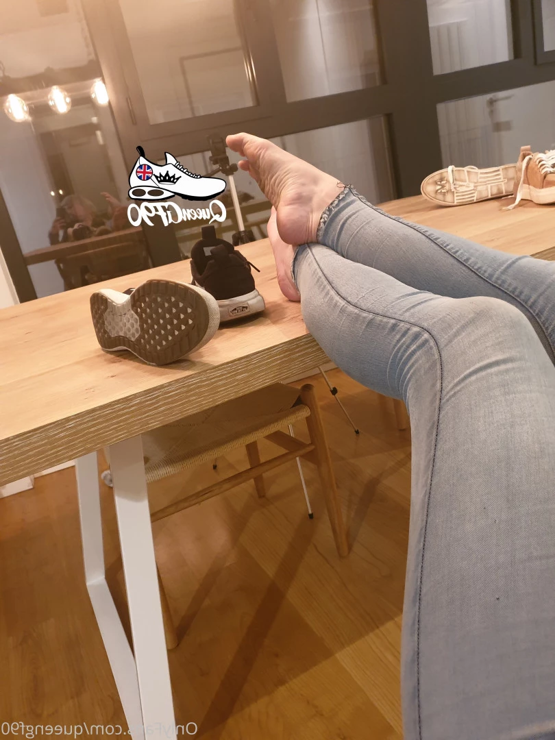 The Foot Queen of England [ queengf90premium ] Onlyfans leaked photo 7148370 on Hotleaks.tv