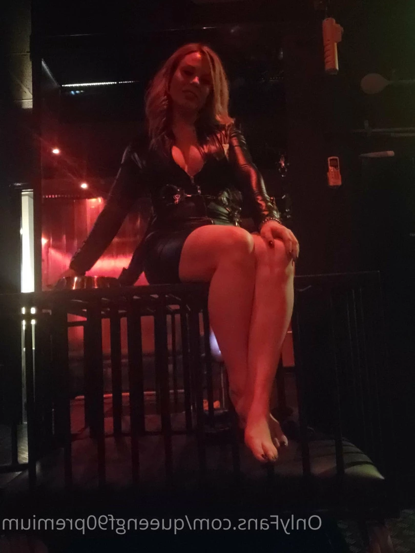 The Foot Queen of England [ queengf90premium ] Onlyfans leaked photo 7148442 on Hotleaks.tv
