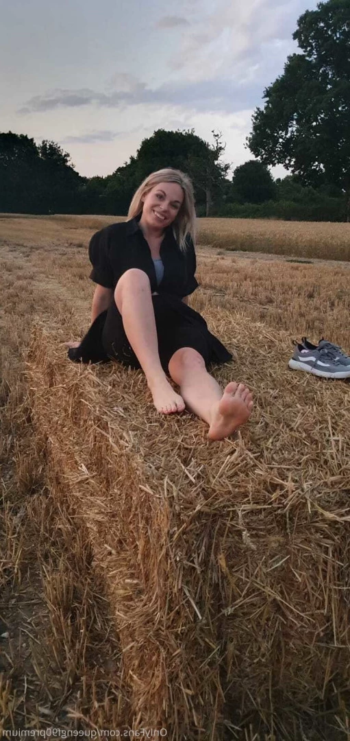 The Foot Queen of England [ queengf90premium ] Onlyfans leaked photo 7149939 on Hotleaks.tv