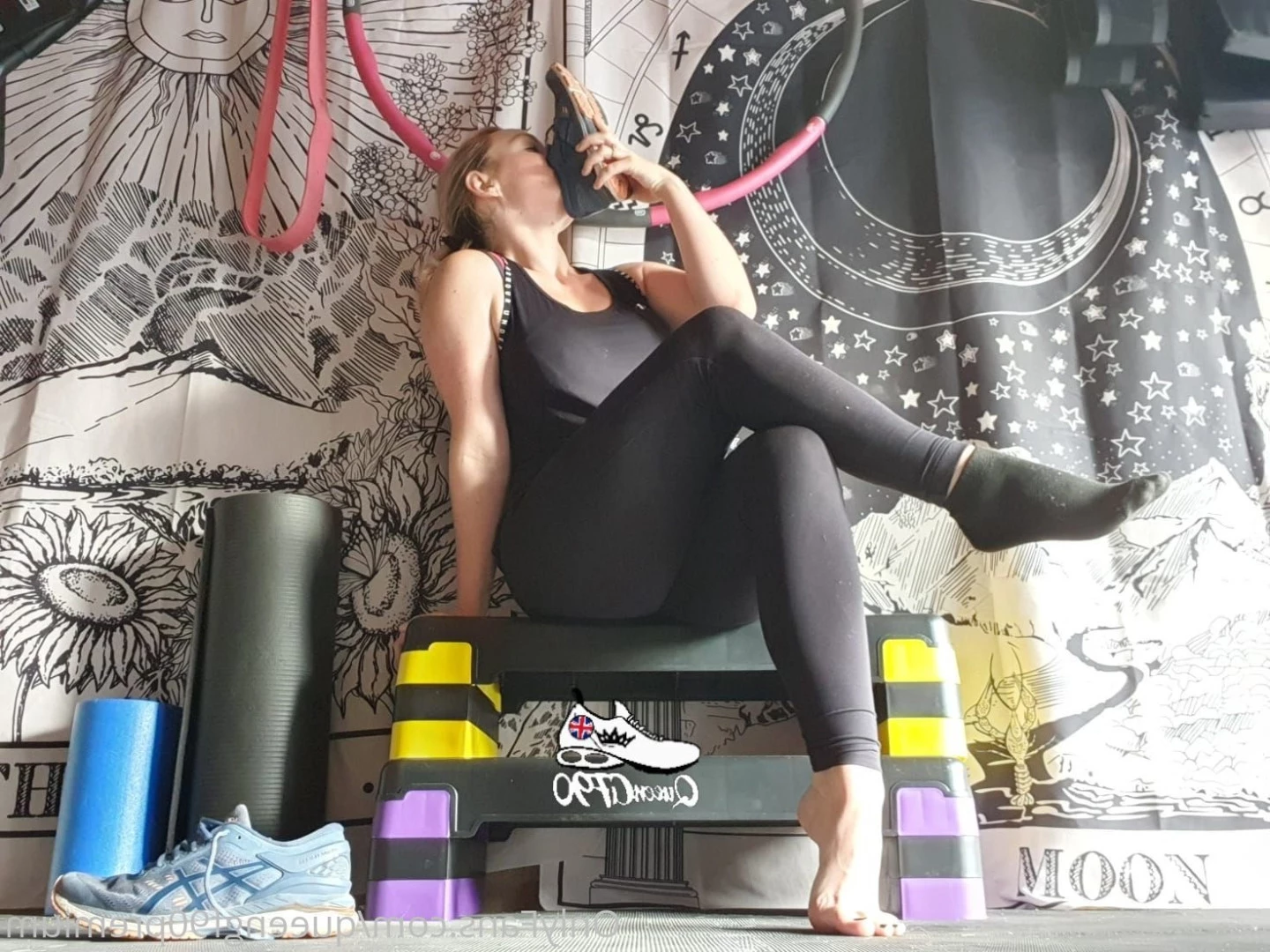The Foot Queen of England [ queengf90premium ] Onlyfans leaked photo 7150742 on Hotleaks.tv