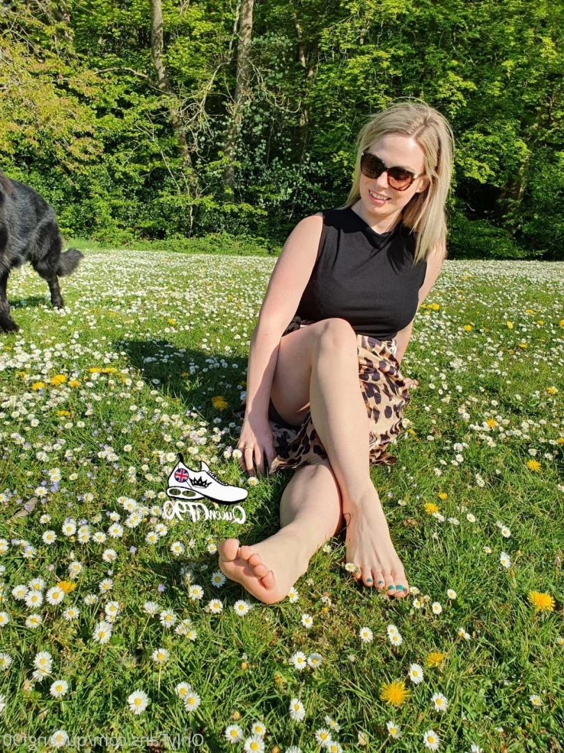 The Foot Queen of England [ queengf90premium ] Onlyfans leaked photo 7151298 on Hotleaks.tv
