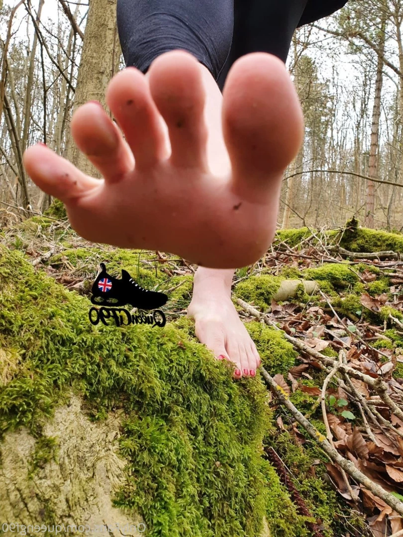 The Foot Queen of England [ queengf90premium ] Onlyfans leaked photo 7153315 on Hotleaks.tv