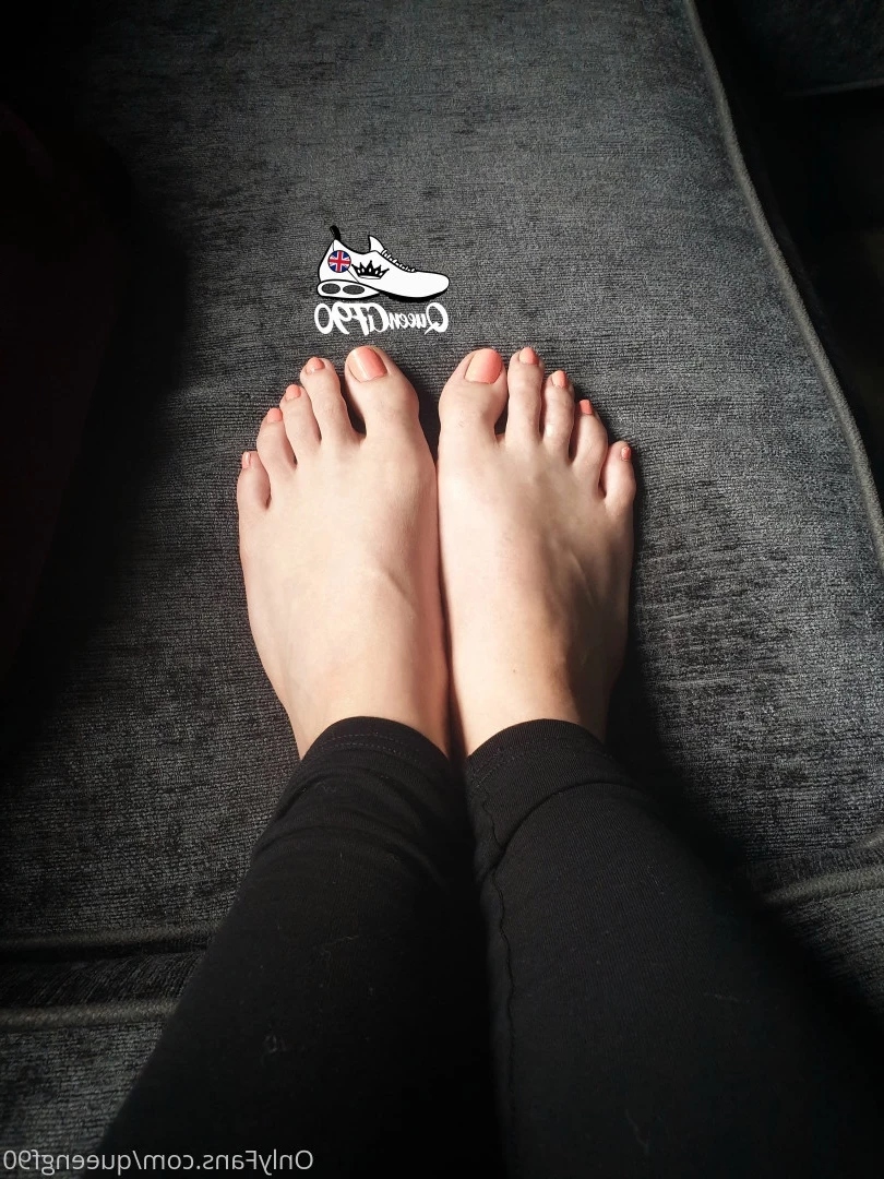 The Foot Queen of England [ queengf90premium ] Onlyfans leaked photo 7155549 on Hotleaks.tv