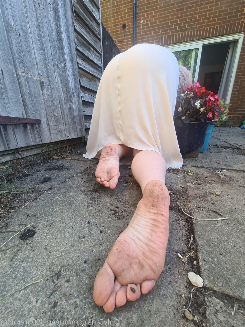 The Foot Queen of England [ queengf90premium ] Onlyfans leaked photo 7157625 on Hotleaks.tv
