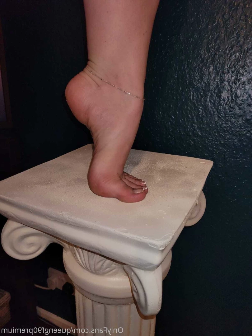 The Foot Queen of England [ queengf90premium ] Onlyfans leaked photo 7158640 on Hotleaks.tv