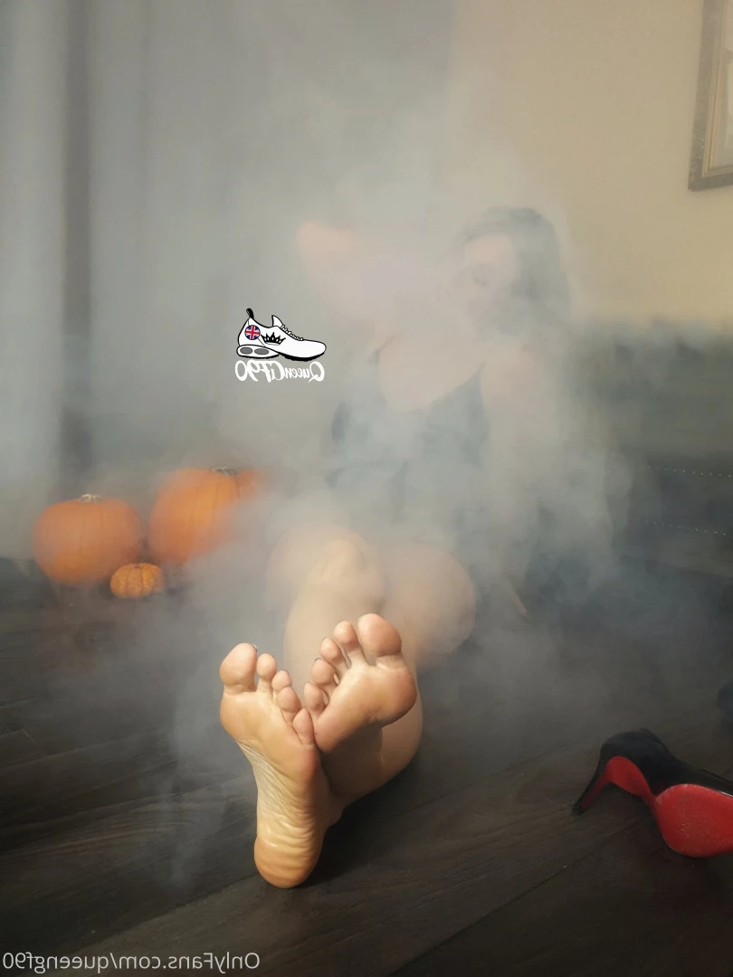 The Foot Queen of England [ queengf90premium ] Onlyfans leaked photo 7159112 on Hotleaks.tv