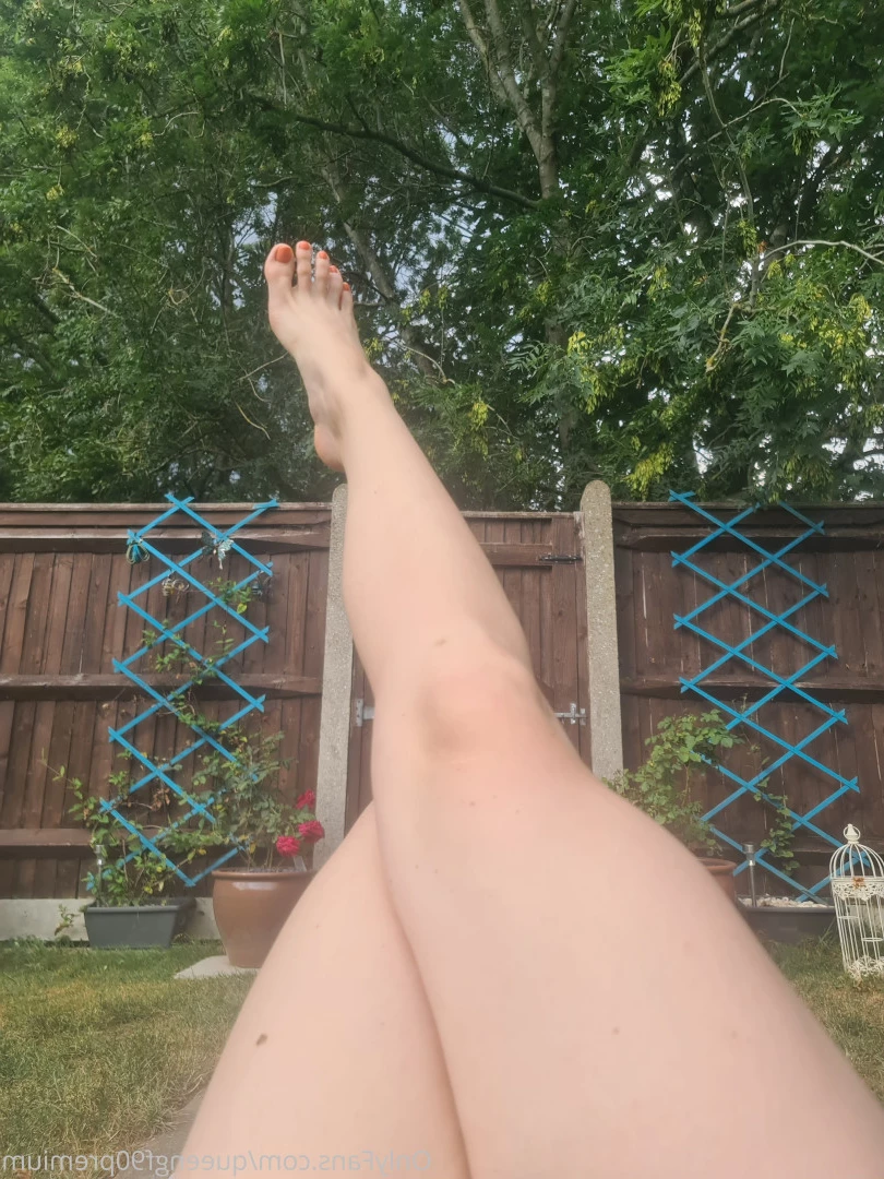 The Foot Queen of England [ queengf90premium ] Onlyfans leaked photo 7159598 on Hotleaks.tv