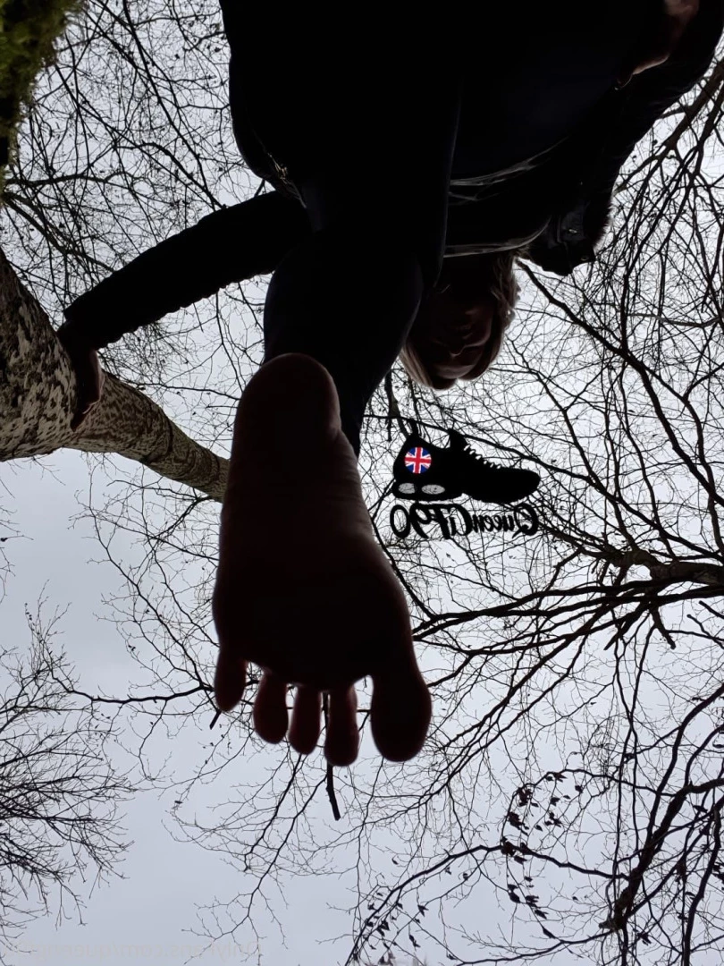 The Foot Queen of England [ queengf90premium ] Onlyfans leaked photo 7160592 on Hotleaks.tv