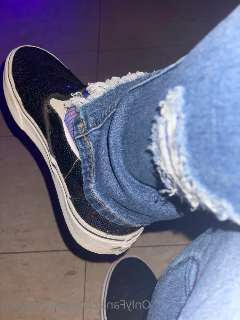 Queen_of_Vans [ queenofvans ] Onlyfans leaked photo 7289960 on Hotleaks.tv