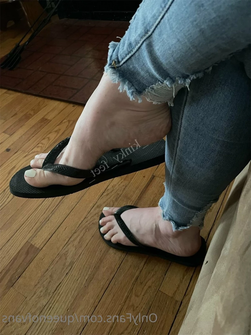 Queen_of_Vans [ queenofvans ] Onlyfans leaked photo 7289971 on Hotleaks.tv