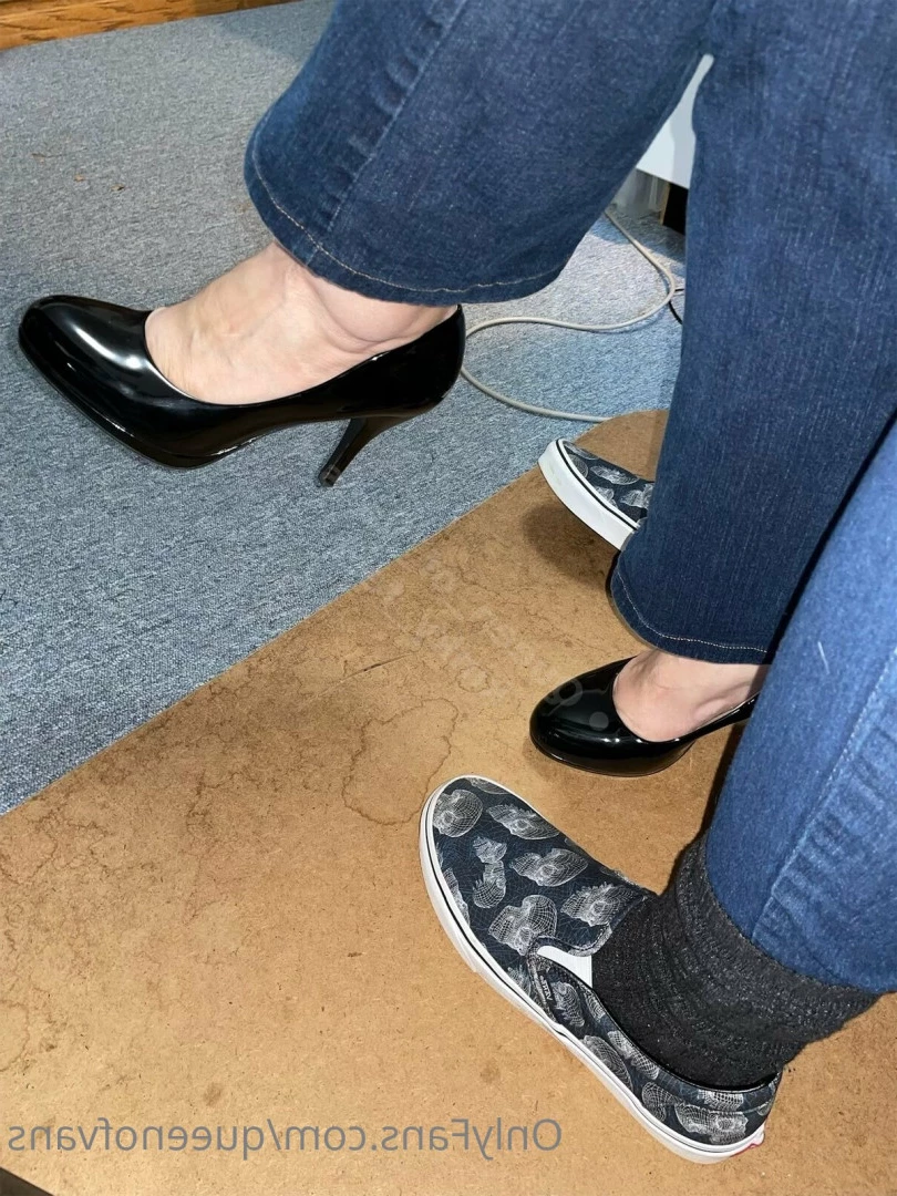 Queen_of_Vans [ queenofvans ] Onlyfans leaked photo 7290088 on Hotleaks.tv