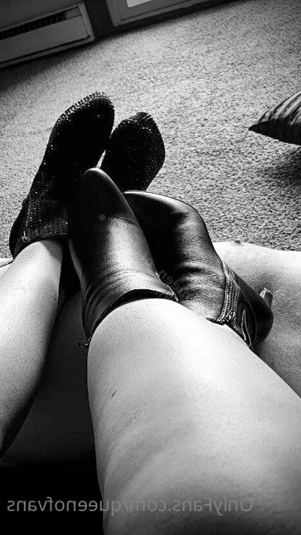 Queen_of_Vans [ queenofvans ] Onlyfans leaked photo 7290107 on Hotleaks.tv
