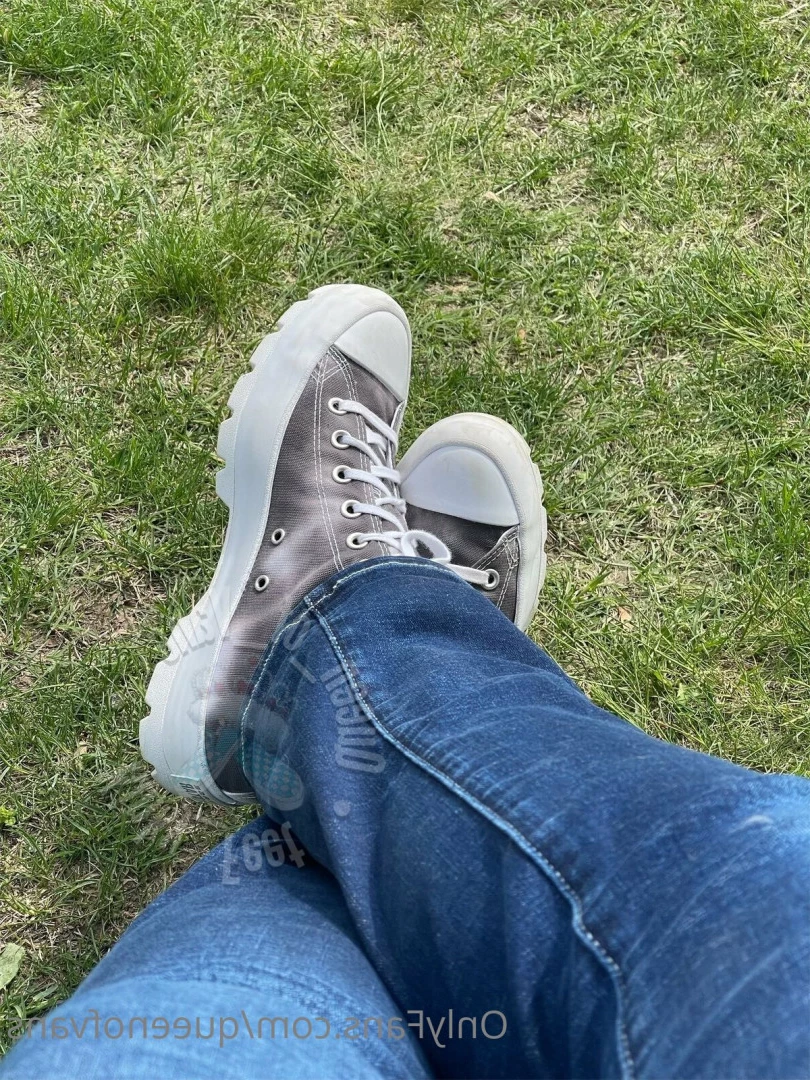 Queen_of_Vans [ queenofvans ] Onlyfans leaked photo 7290244 on Hotleaks.tv