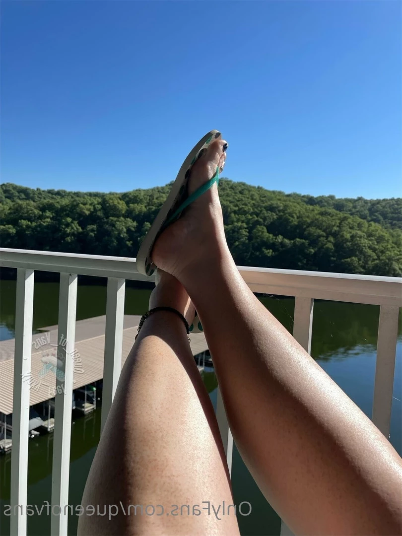 Queen_of_Vans [ queenofvans ] Onlyfans leaked photo 7290655 on Hotleaks.tv