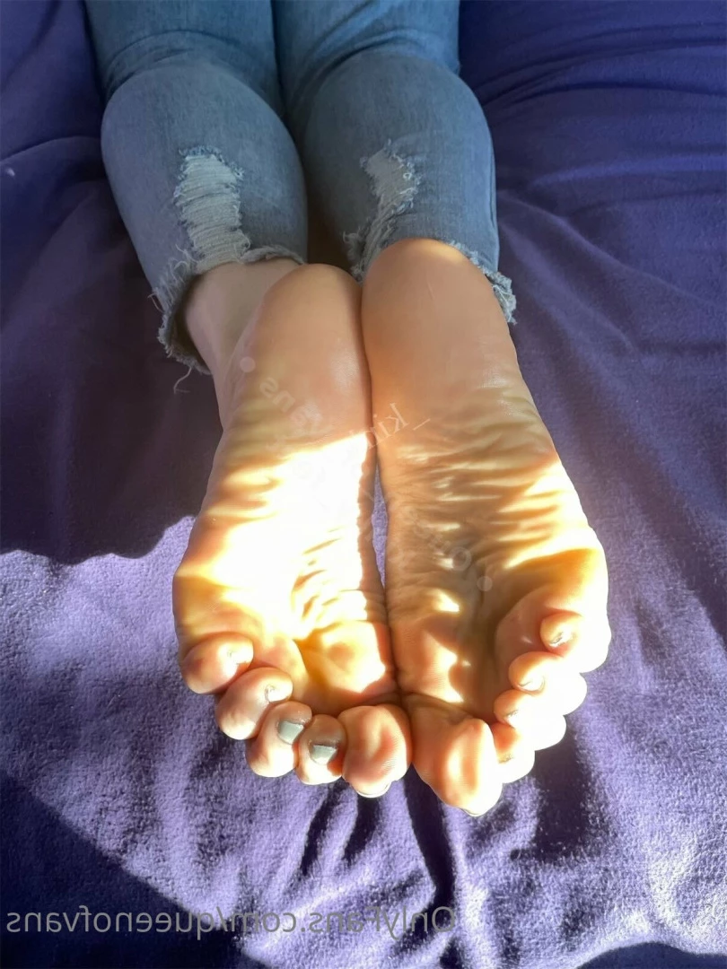 Queen_of_Vans [ queenofvans ] Onlyfans leaked photo 7290762 on Hotleaks.tv