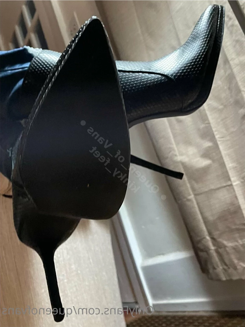 Queen_of_Vans [ queenofvans ] Onlyfans leaked photo 7290800 on Hotleaks.tv