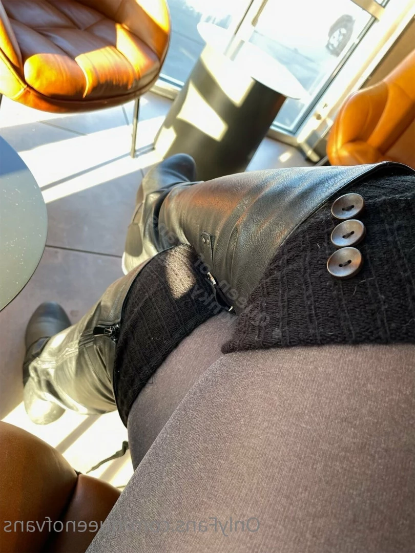 Queen_of_Vans [ queenofvans ] Onlyfans leaked photo 7290937 on Hotleaks.tv