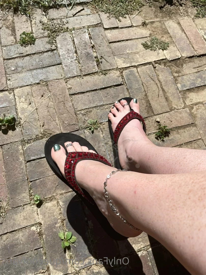 Queen_of_Vans [ queenofvans ] Onlyfans leaked photo 7290999 on Hotleaks.tv