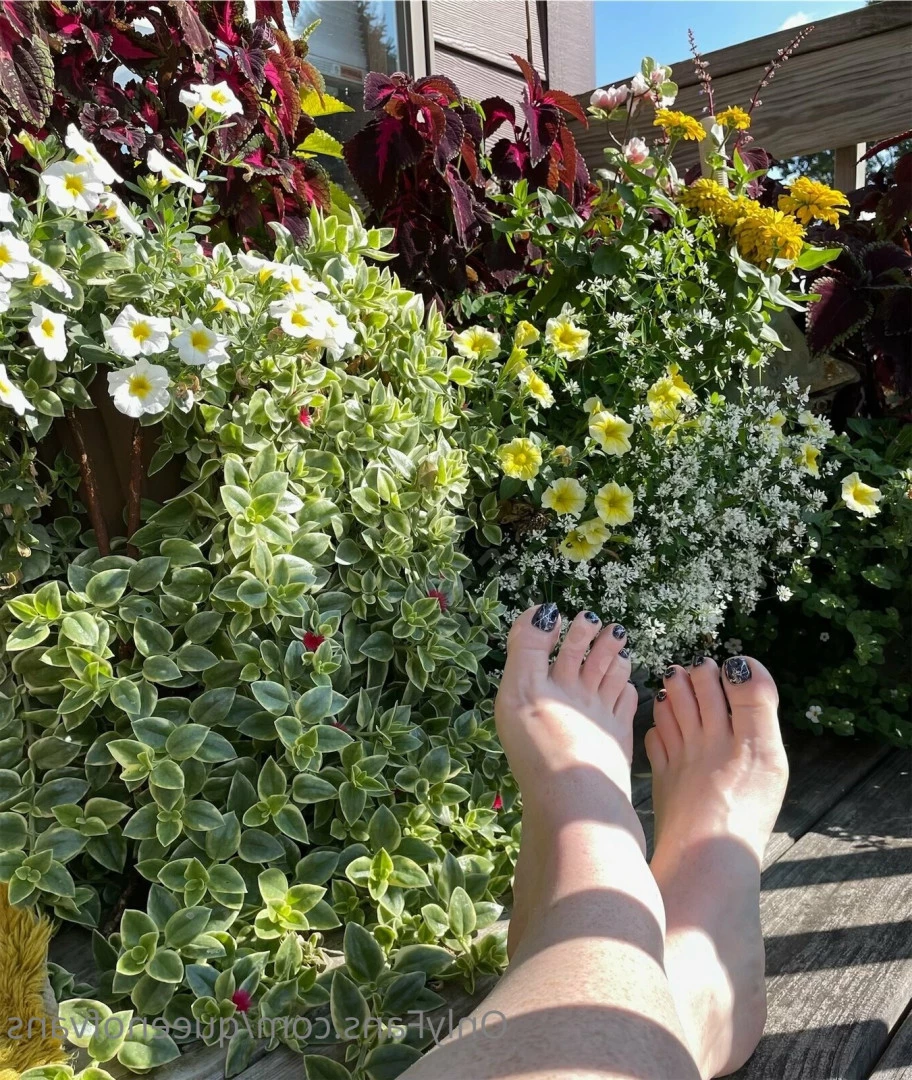 Queen_of_Vans [ queenofvans ] Onlyfans leaked photo 7291224 on Hotleaks.tv