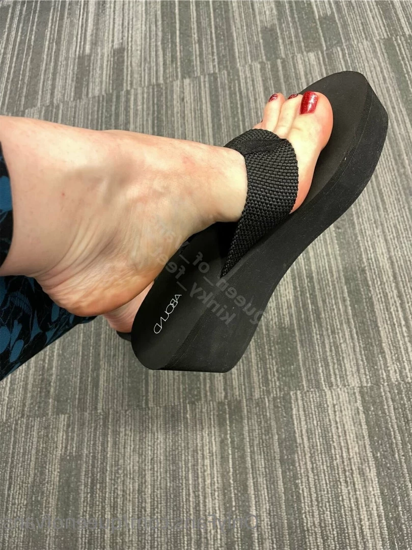 Queen_of_Vans [ queenofvans ] Onlyfans leaked photo 7291361 on Hotleaks.tv