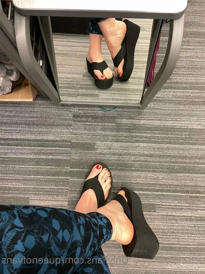 Queen_of_Vans [ queenofvans ] Onlyfans leaked photo 7291444 on Hotleaks.tv